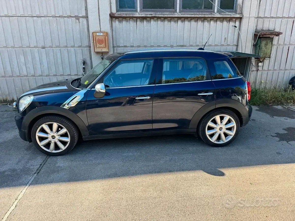 Usata Mini Cooper 122 CV (89 kW) 2011 Blu Utilitaria