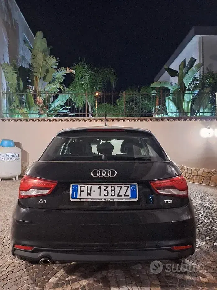 Usata Audi A1 Ambiente 116 CV (85 kW) 2016 Nero Utilitaria