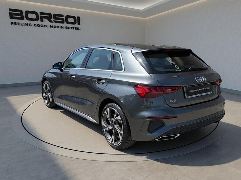 Käytetty Audi A3 S-Line 116 HP (85 kW) 2023 Harmaa Sedan