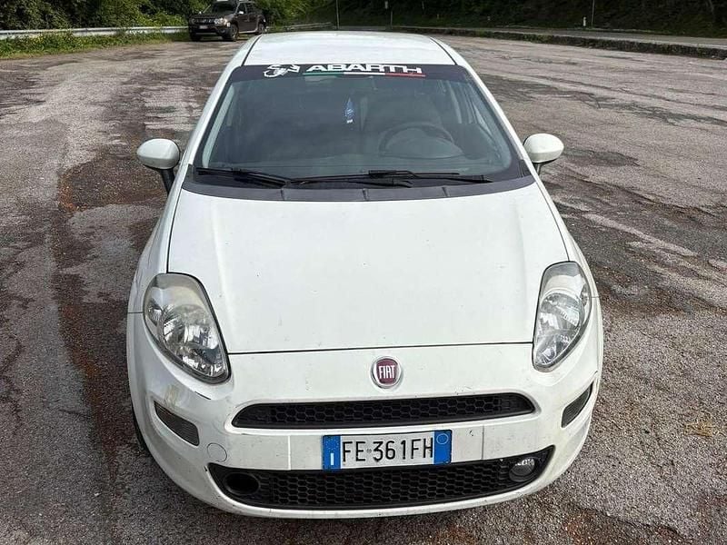 Usata Fiat Punto Street 95 CV (69 kW) 2016 Bianco Utilitaria