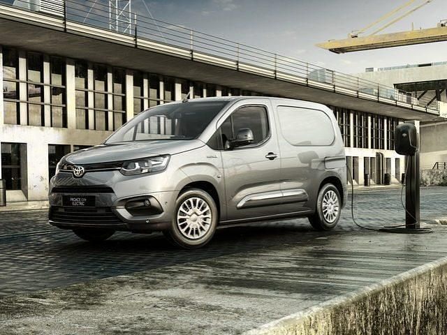 Usata Toyota Proace City City 56 kW (77 CV) 2024 Bianco Monovolume