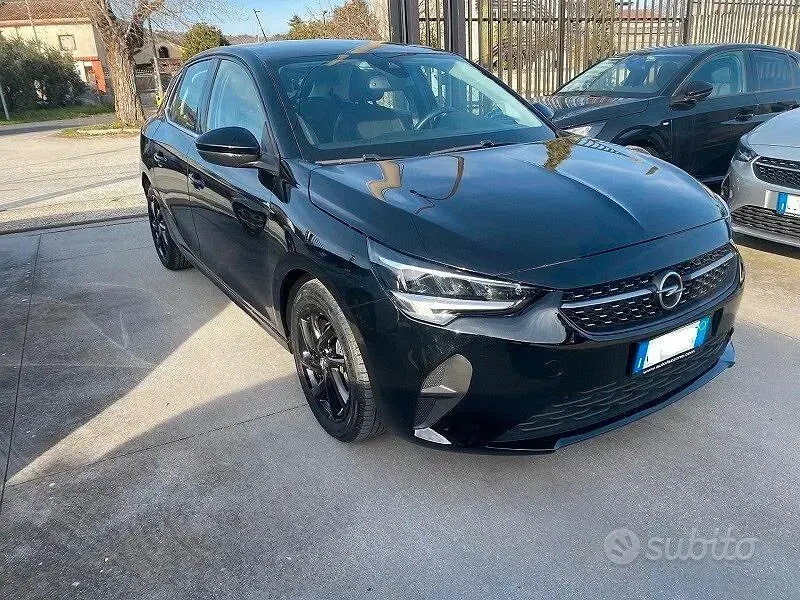 Usata Opel Corsa Elegance 102 CV (75 kW) 2022 Nero Utilitaria
