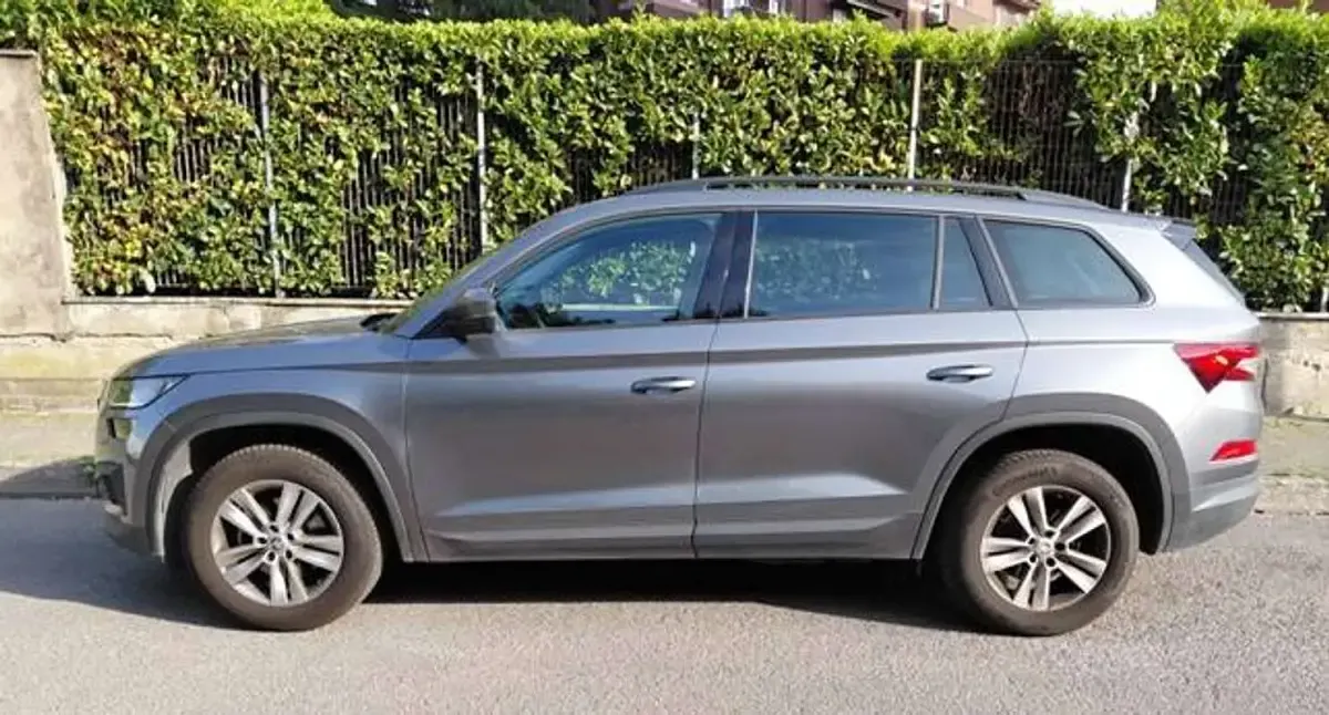 Käytetty Skoda Kodiaq Executive 150 HP (110 kW) 2022 Harmaa Katumaasturi