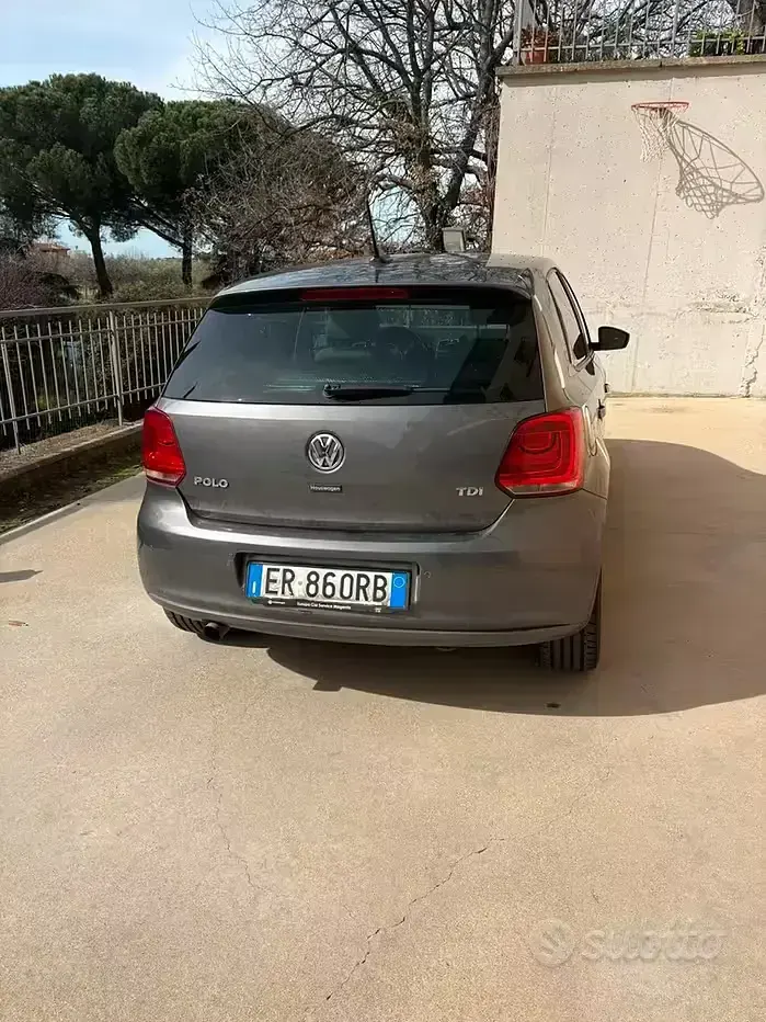 Usata VW Polo 90 CV (66 kW) 2013 Grigio Utilitaria