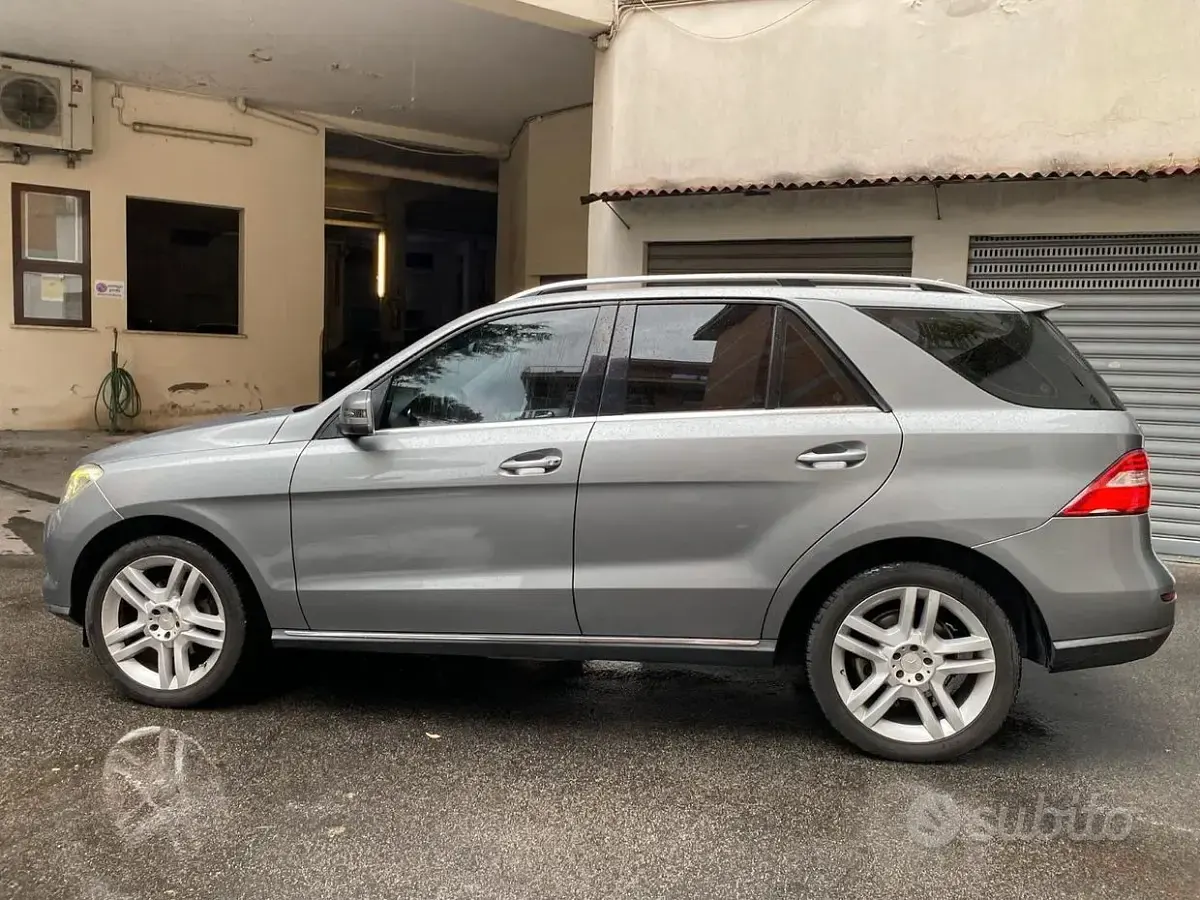 Usata Mercedes ML250 204 CV (150 kW) 2013 Grigio SUV