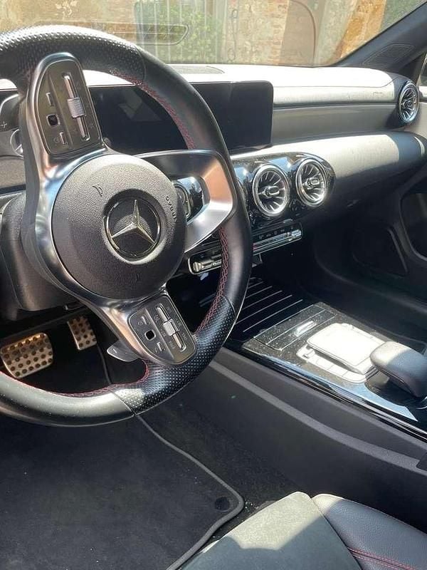 Usata Mercedes CLA200 AMG line 150 CV (110 kW) 2023 Nero Berlina