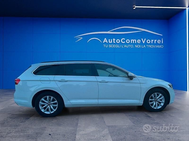 Usata VW Passat Executive 150 CV (110 kW) 2020 Bianco Station wagon