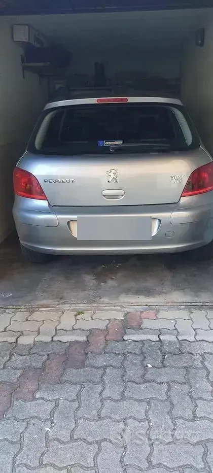 Usata Peugeot 307 68 CV (50 kW) 2005 Grigio Berlina