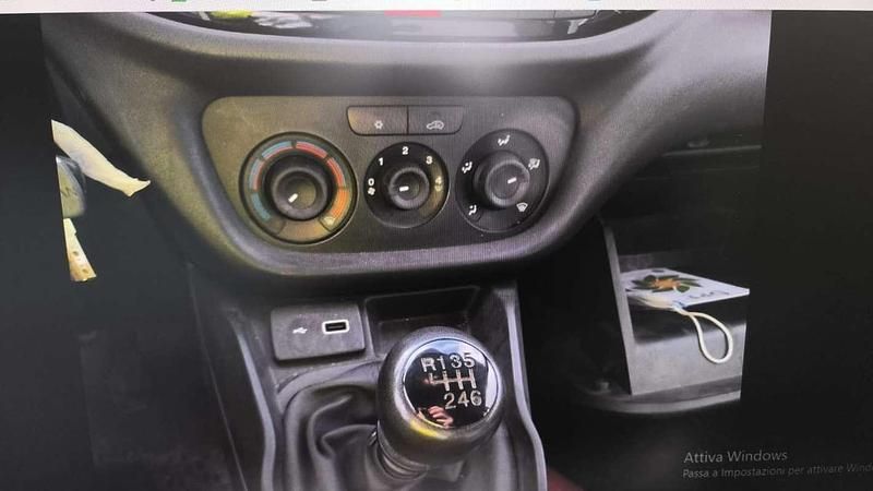Usata Fiat Doblò 105 CV (77 kW) 2020 Monovolume