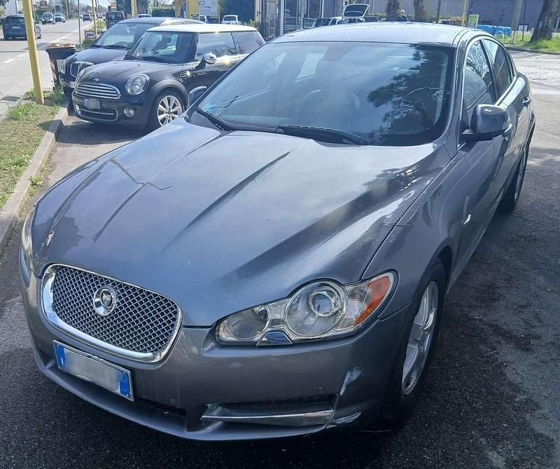 Usata Jaguar XF Premium Luxury 207 CV (152 kW) 2009 Other Berlina