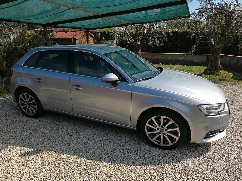Usata Audi A3 Business 116 CV (85 kW) 2019 Grigio Berlina