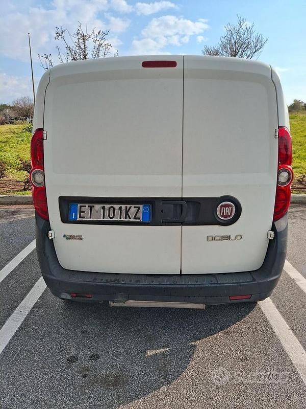 Usata Fiat Doblò 120 CV (88 kW) 2013 Bianco Monovolume
