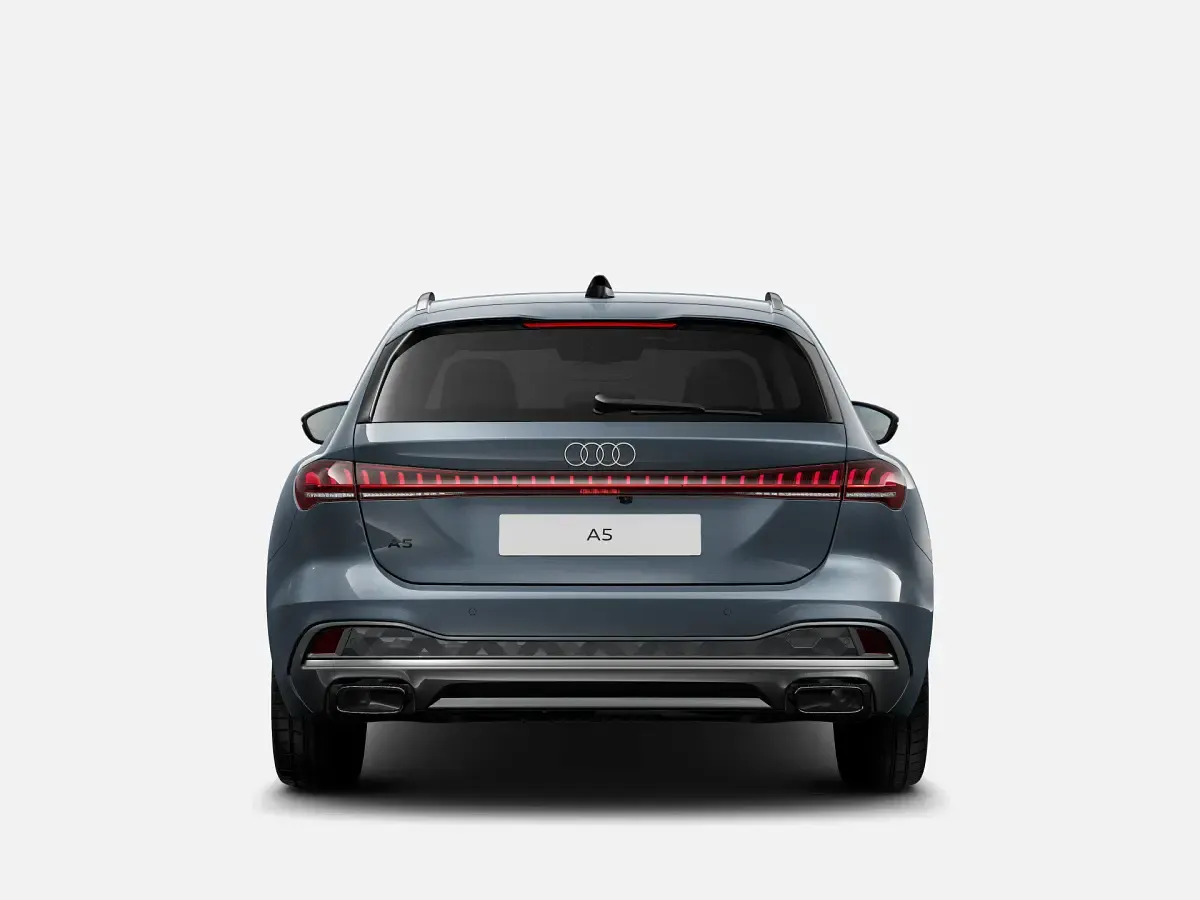 Nuova Audi A5 Advanced 150 CV (110 kW) 2026 Blu horizon metallizzato Station wagon