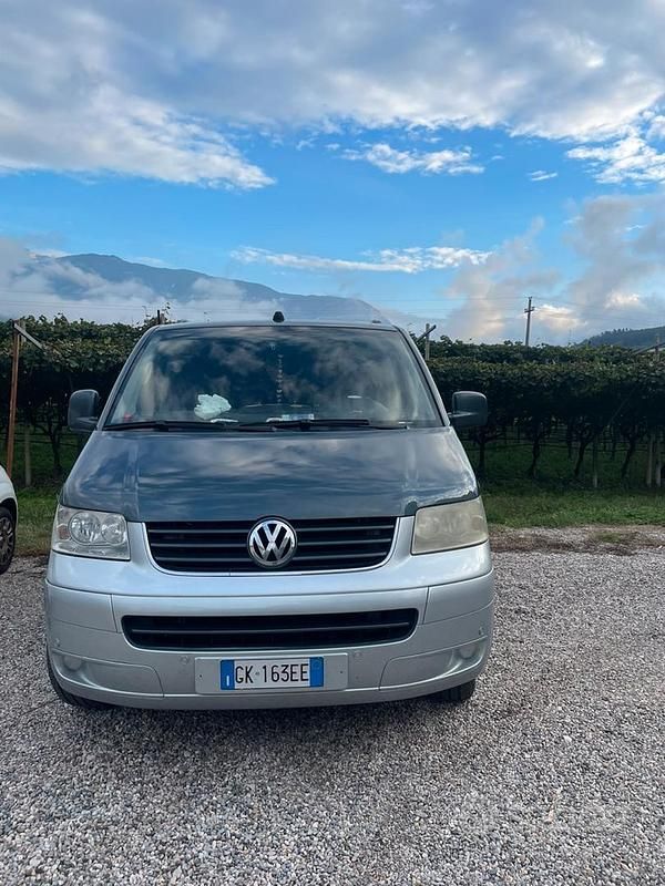 Usata 2007 VW T5 Furgone | 9800 € (Super prezzo) - Immagine 1/4
