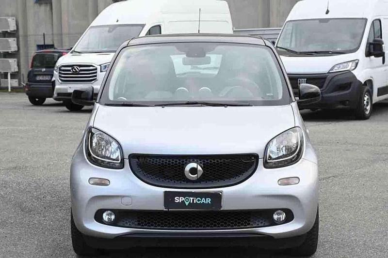 Usata Smart ForFour Passion 71 CV (52 kW) 2015 Grigio Utilitaria