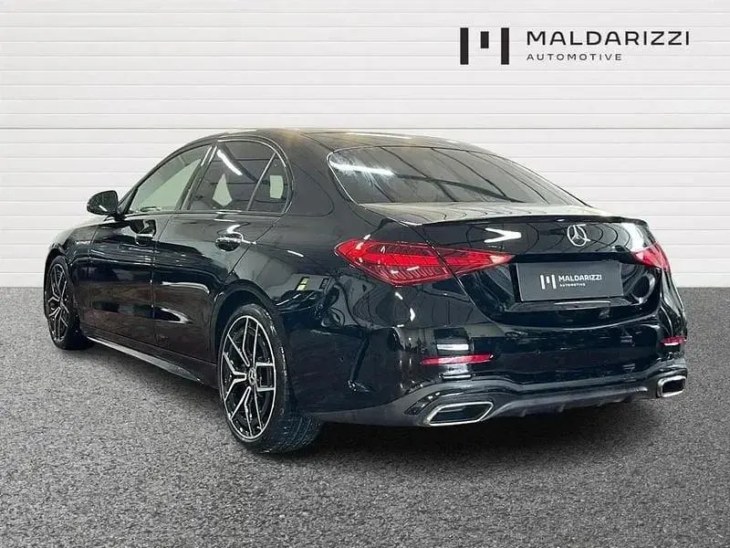 Usata Mercedes C220 AMG Line Premium 200 CV (147 kW) 2025 Da sistemare Berlina