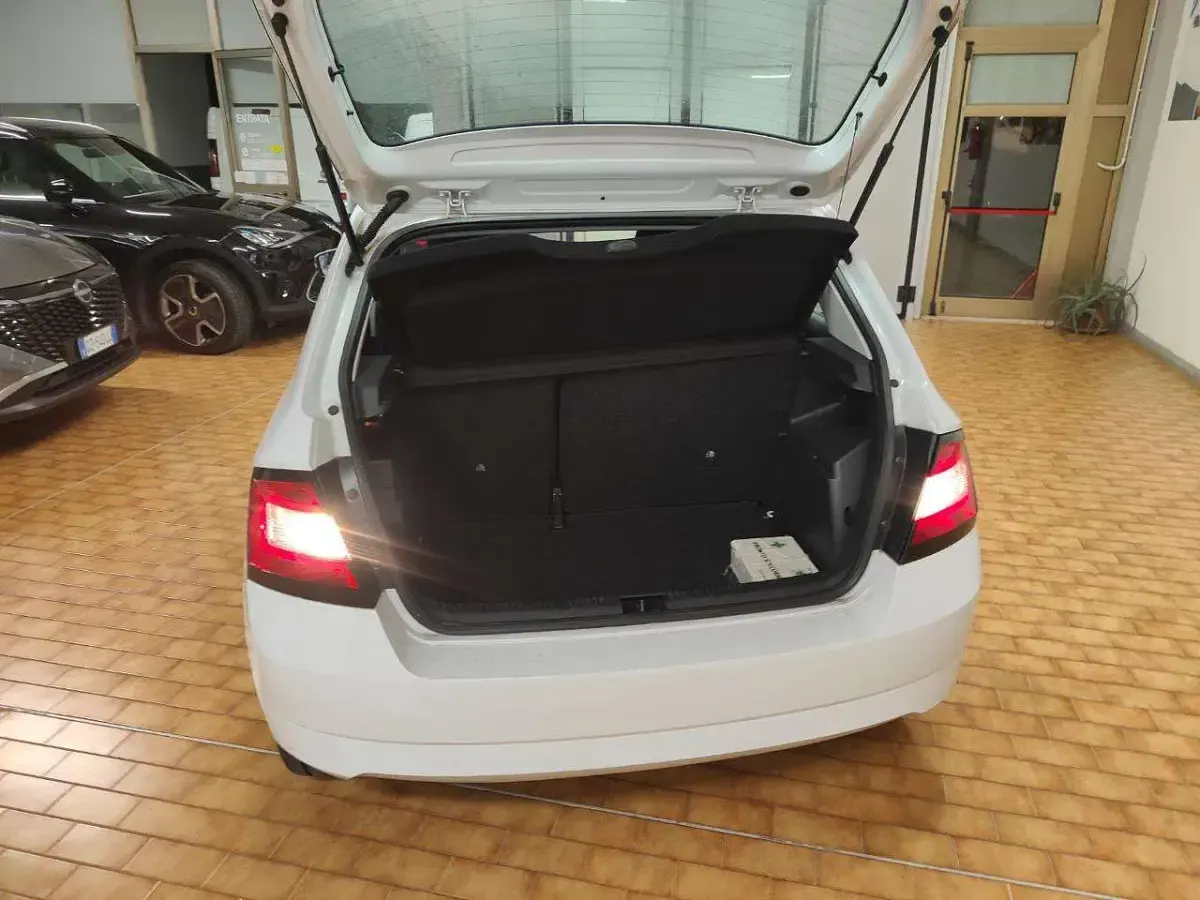 Usata Skoda Fabia 75 CV (55 kW) 2017 Bianco Furgone