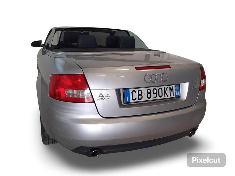 Usata Audi Cabriolet 170 CV (125 kW) 2002 Grigio Cabrio