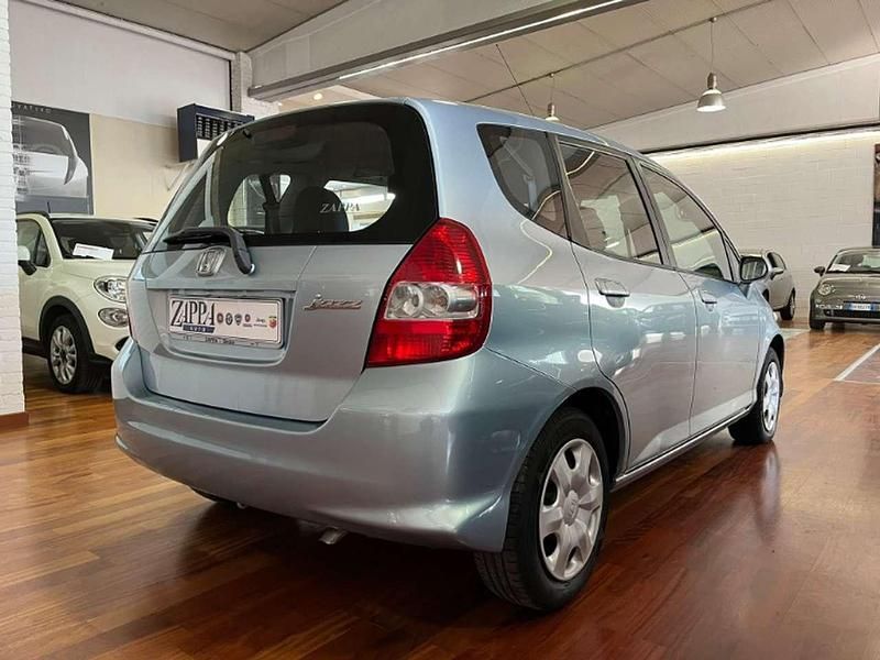 Usata Honda Jazz 77 CV (56 kW) 2008 Azzurro Utilitaria