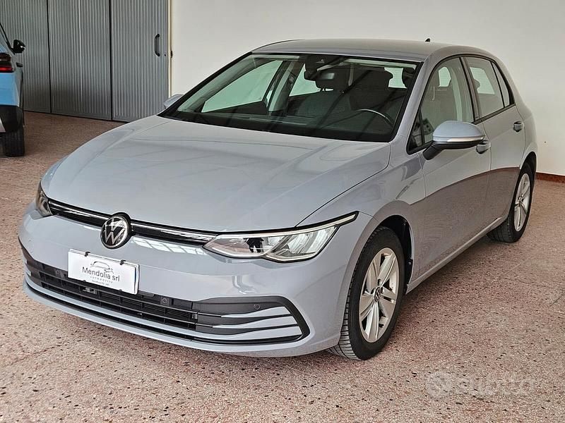Usata VW Golf VIII Style 116 CV (85 kW) 2022 Grigio Berlina
