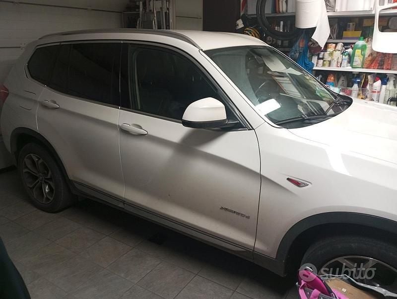 Usata BMW X3 Efficient Dynamics 196 CV (144 kW) 2017 Bianco SUV