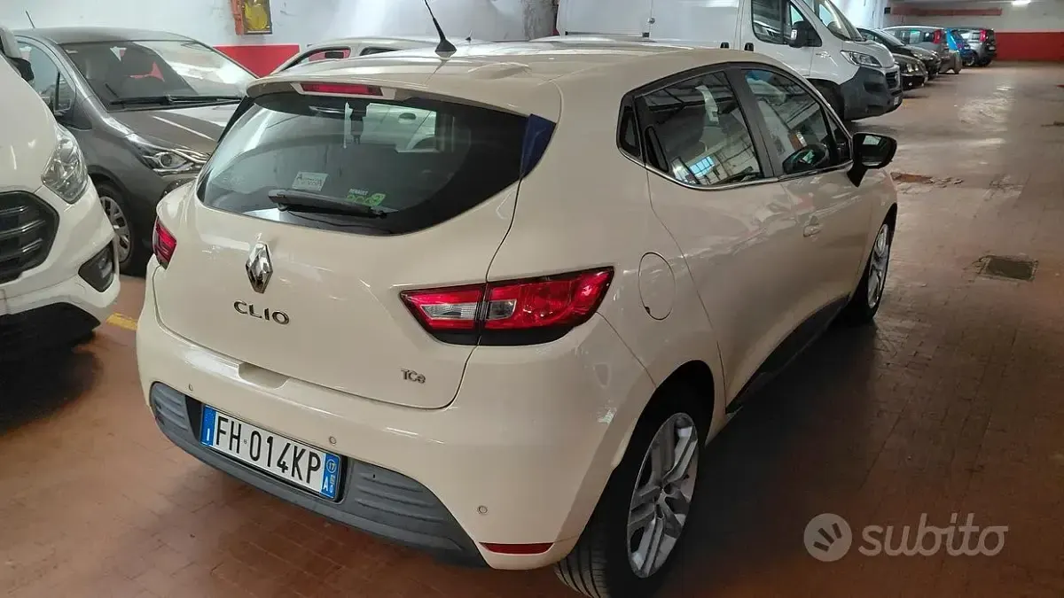 Usata Renault Clio IV 90 CV (66 kW) 2017 Beige Berlina