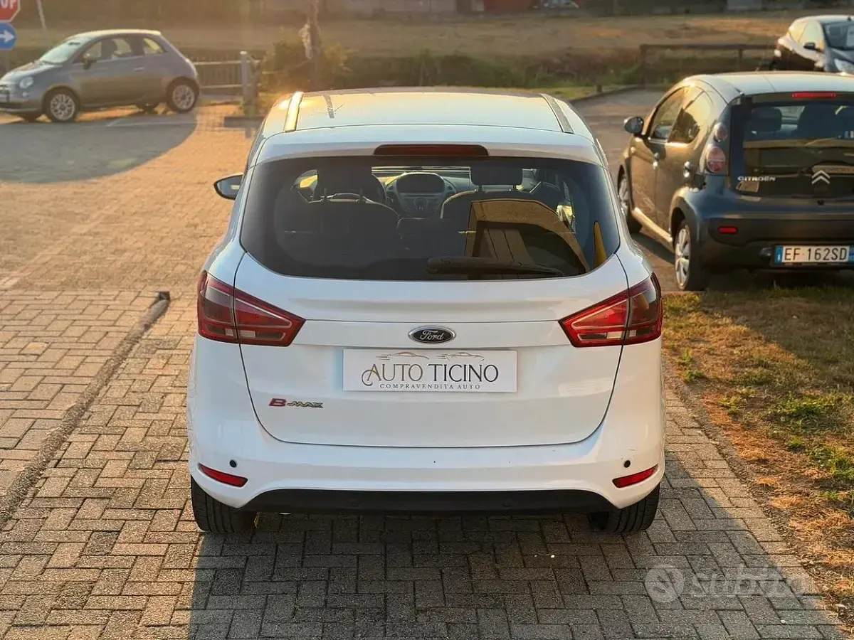 Usata Ford B-MAX Individual 95 CV (69 kW) 2013 Bianco Monovolume