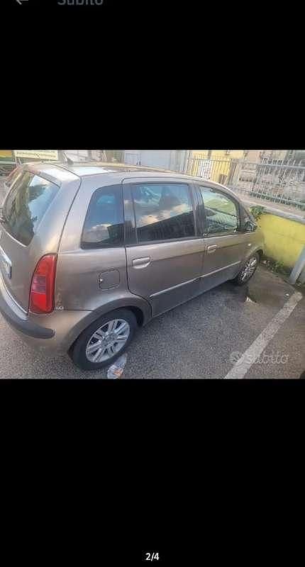 Usata Lancia Musa 95 CV (69 kW) 2007 Monovolume