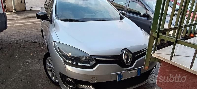 Usata Renault Mégane GrandTour 110 CV (80 kW) 2015 Grigio Station wagon