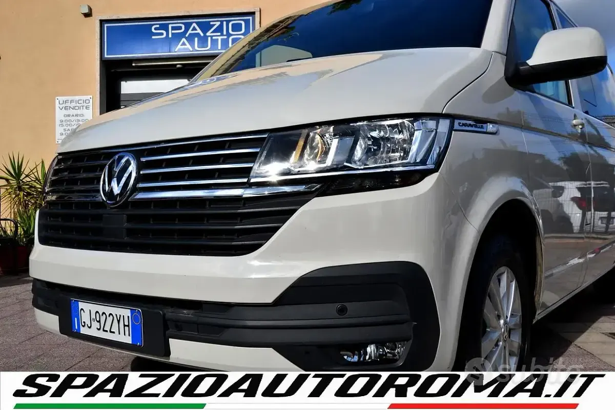 Usata VW Caravelle 150 CV (110 kW) 2022 Beige Furgone