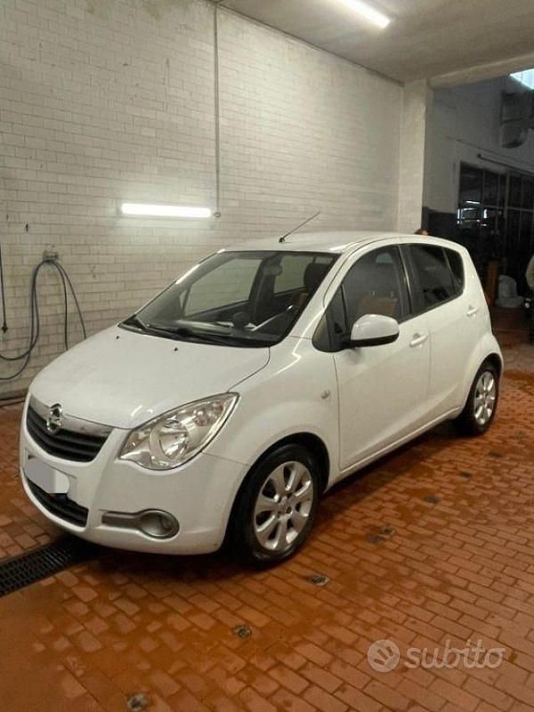 Bianco Usata 2009 Opel Agila Enjoy Due volumi | 2980 € (Buon prezzo) - Immagine 1/4