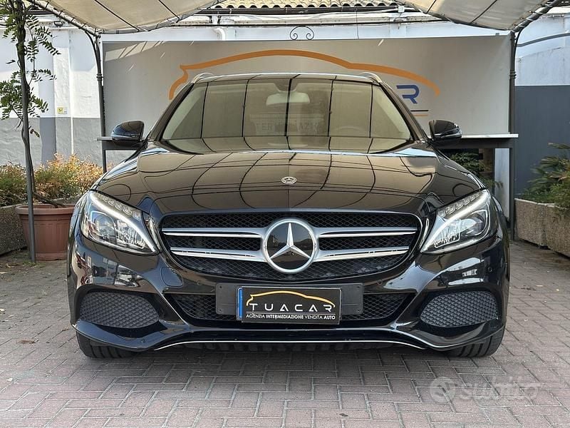 Usata Mercedes C220 Premium 163 CV (119 kW) 2018 Nero Station wagon