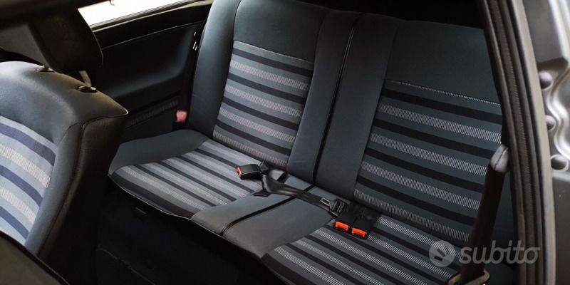 Usata VW Golf II GTI 110 CV (80 kW) 1985 Grigio Utilitaria