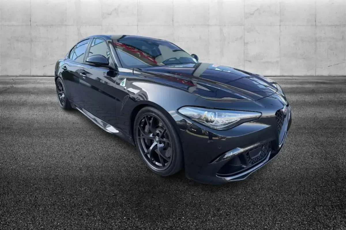 Gebraucht Alfa Romeo Giulia Quadrifoglio 510 PS (375 kW) 2023 Schwarz Limousine