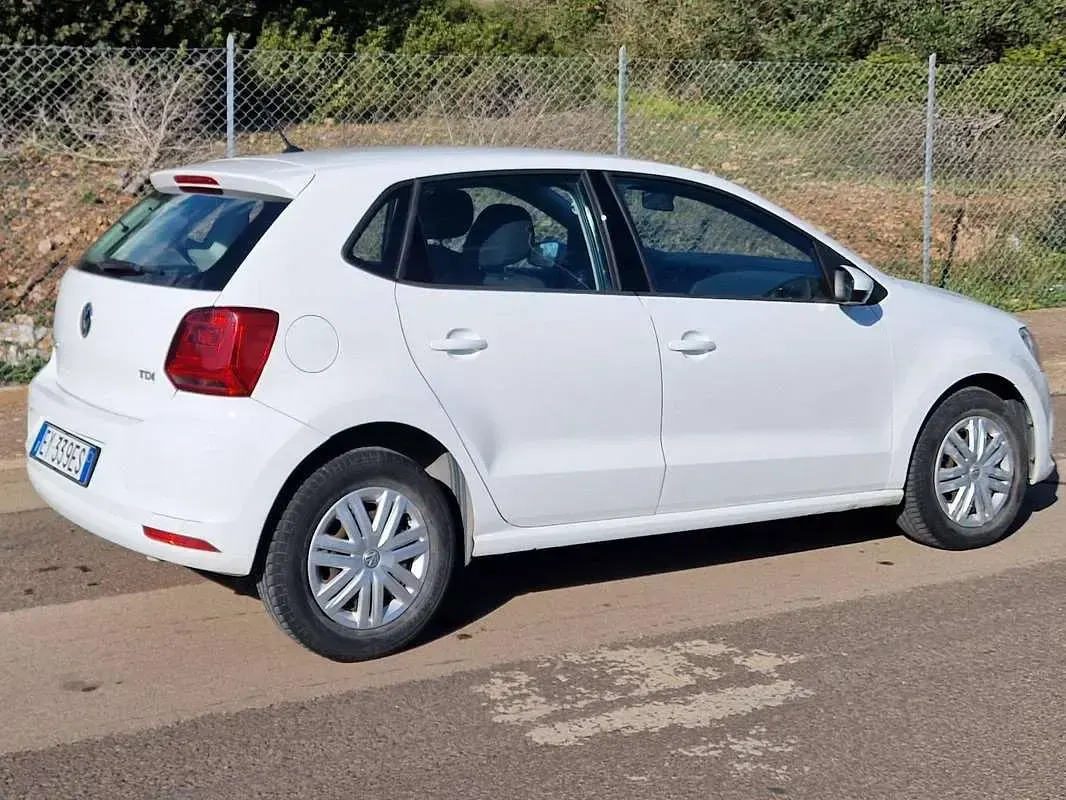 Usata VW Polo Comfortline 75 CV (55 kW) 2015 Bianco Berlina