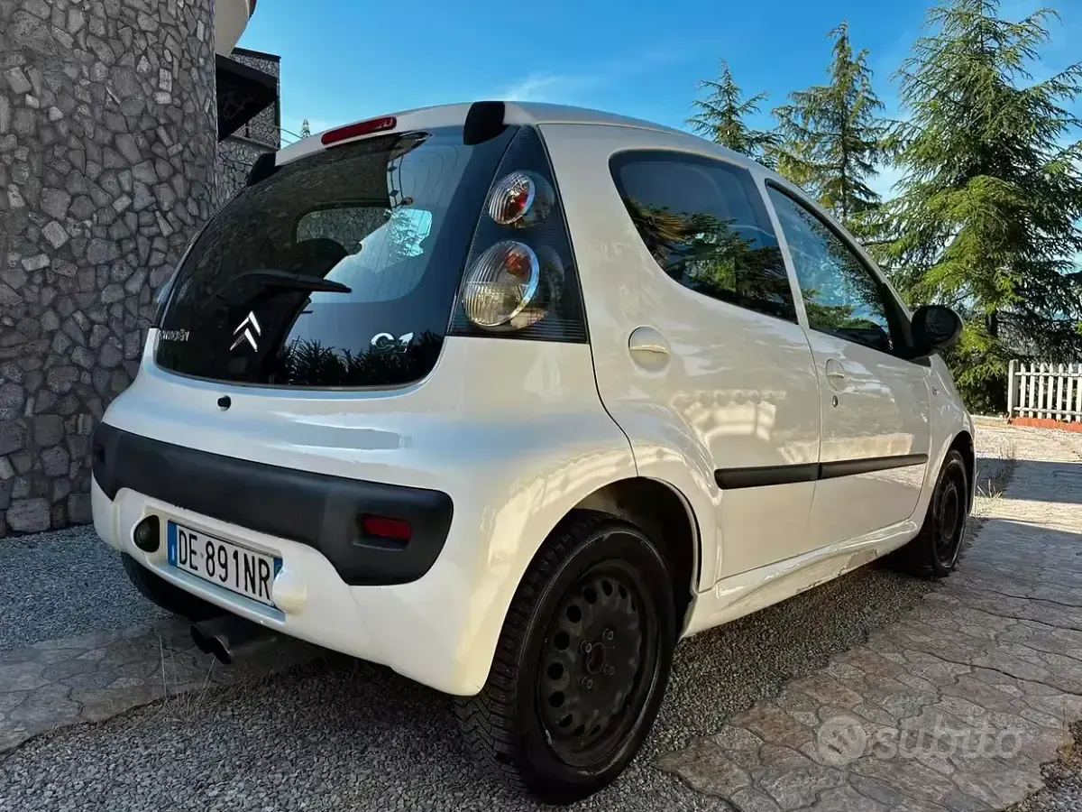 Usata Citroën C1 68 CV (50 kW) 2007 Bianco Utilitaria