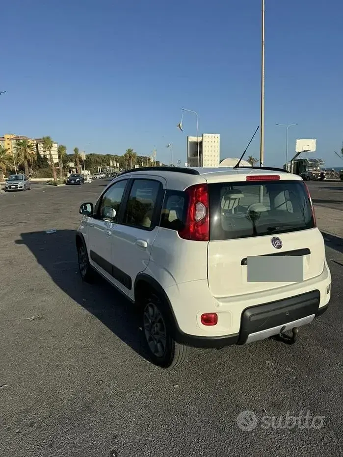 Usata Fiat Panda 4x4 75 CV (55 kW) 2012 Bianco Utilitaria