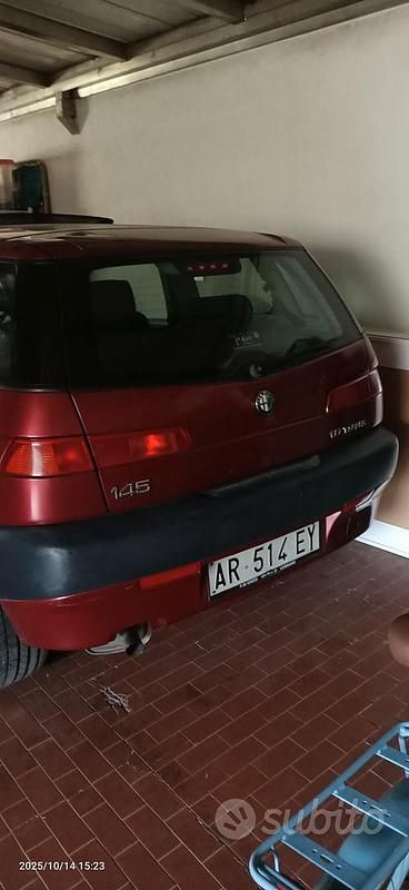 Usata Alfa Romeo 145 120 CV (88 kW) 1997 Utilitaria