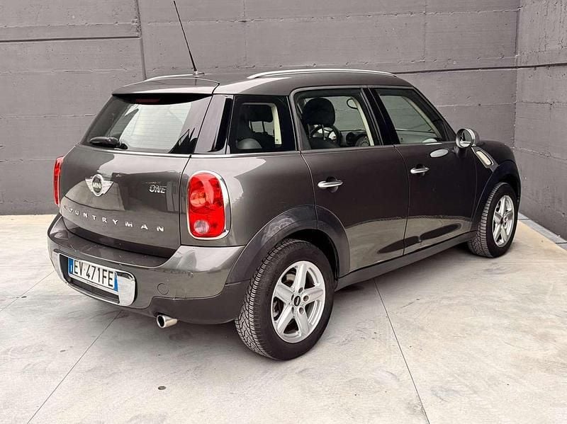 Usata Mini One Countryman 98 CV (72 kW) 2014 Grigio SUV