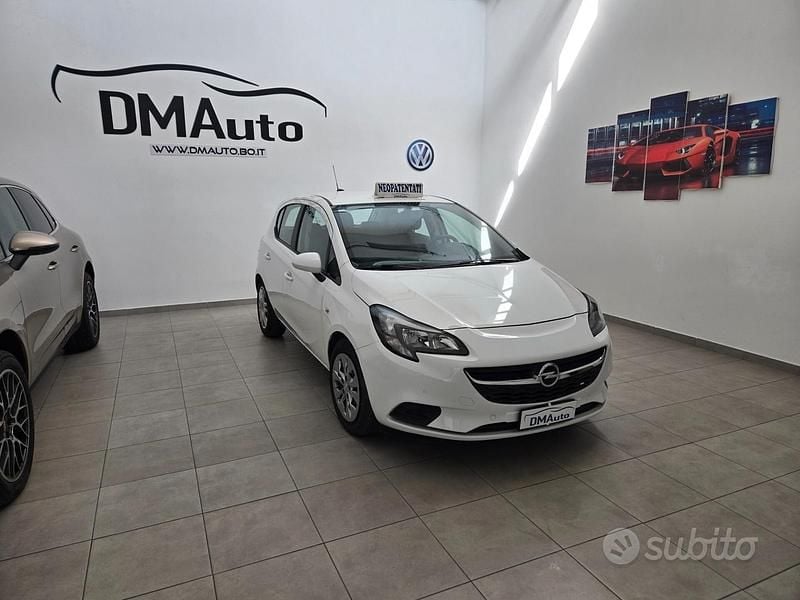 Usata Opel Corsa Cosmo 69 CV (50 kW) 2018 Bianco Utilitaria
