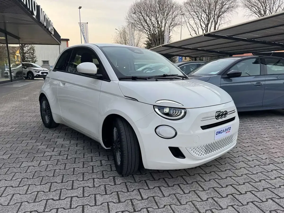 Nuova Fiat 500 65 CV (47 kW) 2026 Bianco Berlina