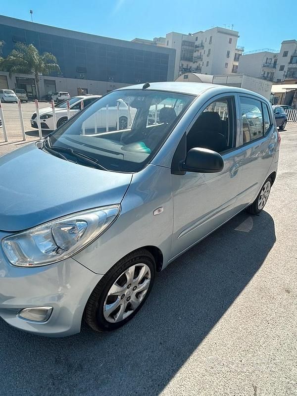 Usata Hyundai i10 69 CV (50 kW) 2011 Grigio Utilitaria
