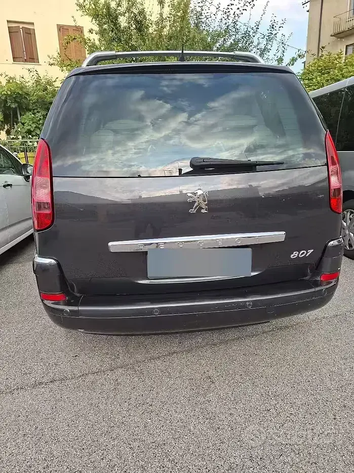 Usata Peugeot 807 170 CV (125 kW) 2009 Monovolume