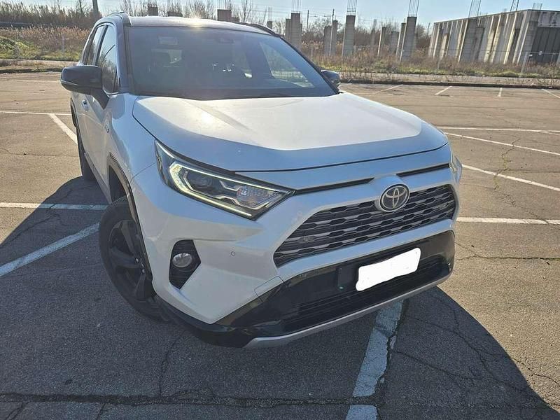 Bianco Usata 2019 Toyota RAV4 Hybrid Active SUV | 23.000 € (Ottimo prezzo) - Immagine 1/4