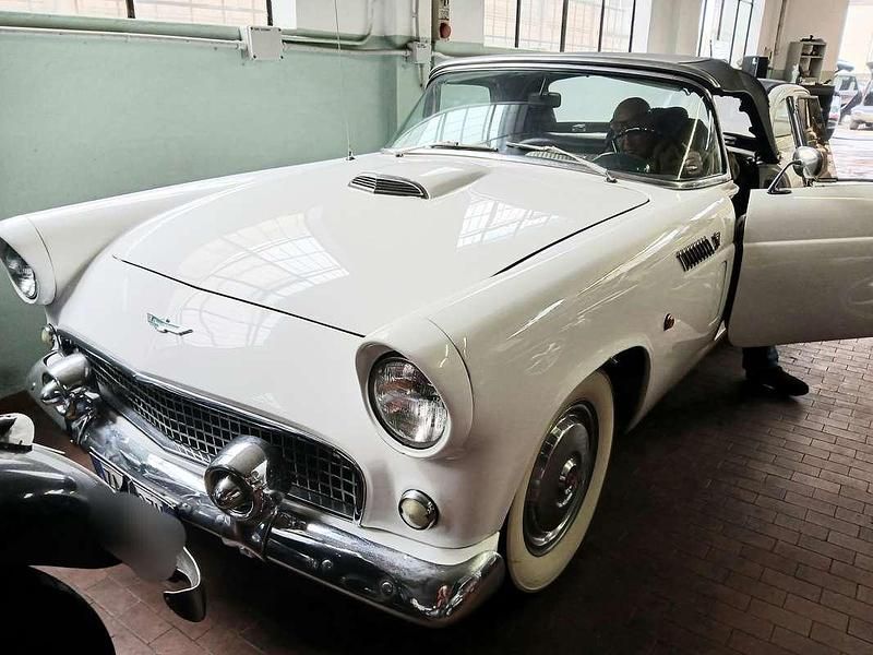 Begagnad Ford Thunderbird 224 HK (164 kW) 1956 Vit Cab
