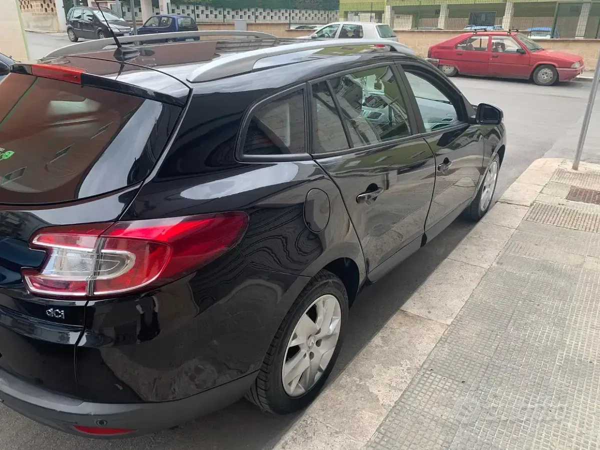Usata Renault Mégane GrandTour 110 CV (80 kW) 2013 Nero Station wagon