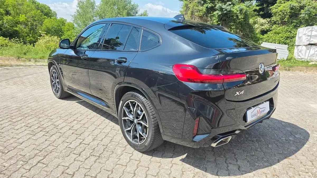 Usata BMW X4 M Sport 190 CV (139 kW) 2023 Nero SUV