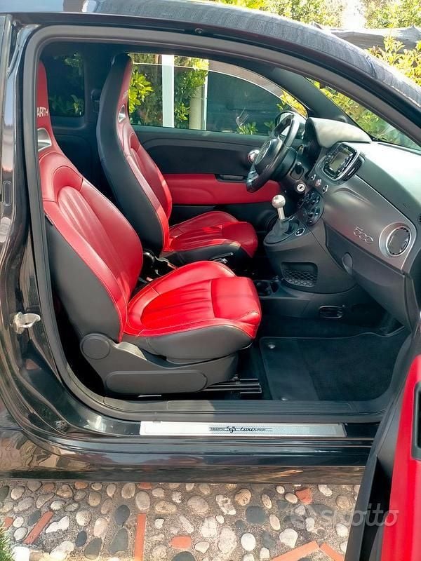 Usata Abarth 500 Turismo 135 CV (99 kW) 2017 Nero Utilitaria