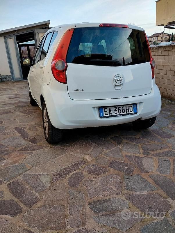 Usata Opel Agila 86 CV (63 kW) 2009 Bianco Utilitaria