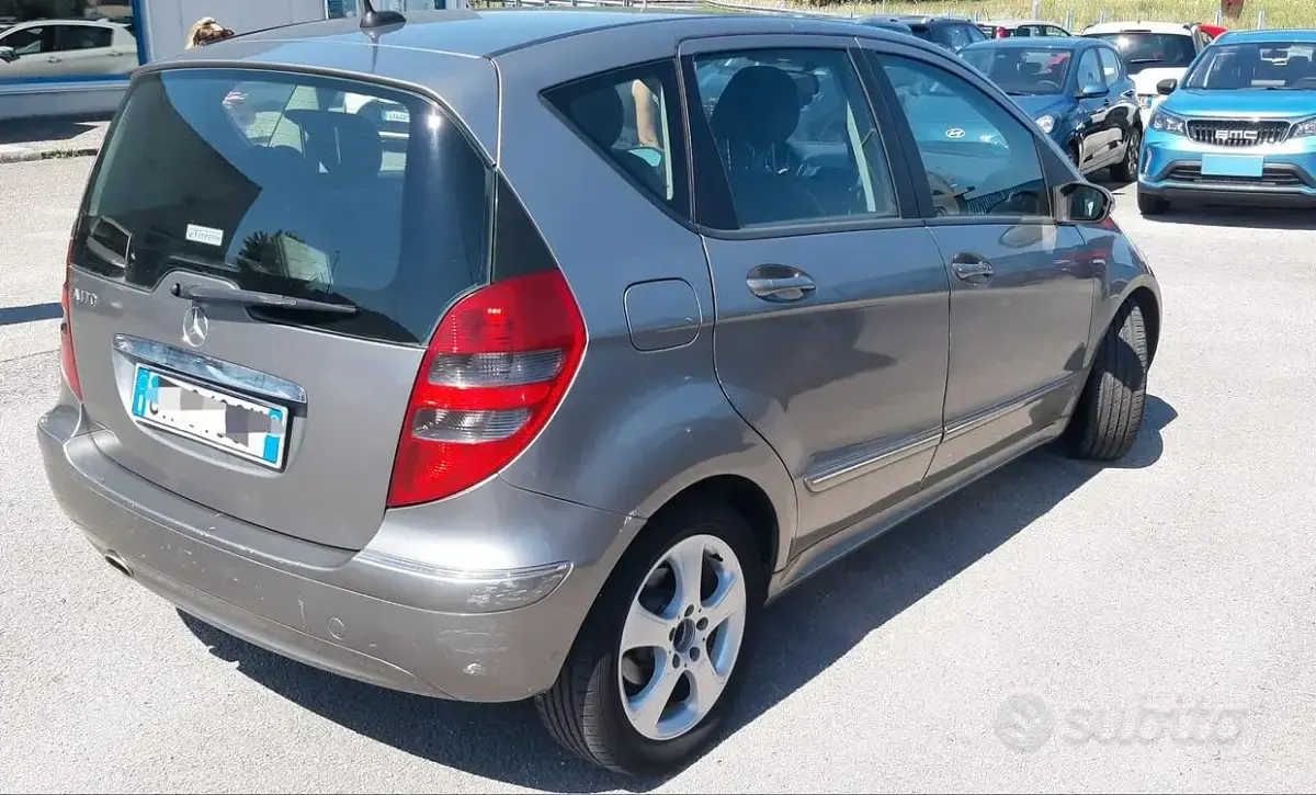 Usata Mercedes A170 Elegance 116 CV (85 kW) 2005 Grigio Monovolume